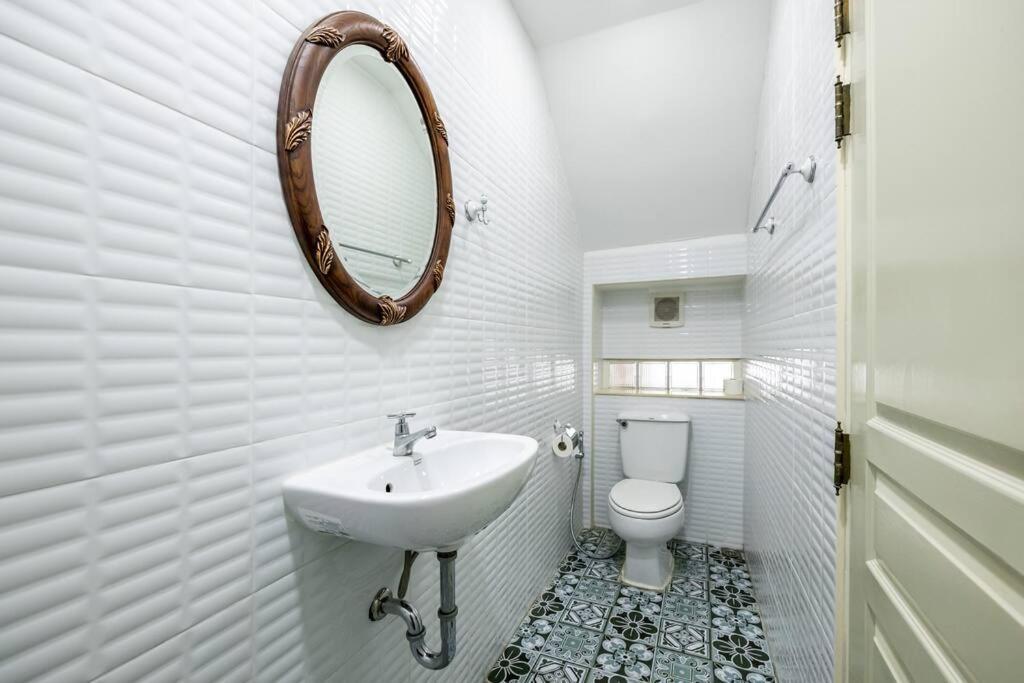 At Nana-5Bed, City Center, Nana Bts, Mbk, Central World, Siam 방콕 외부 사진